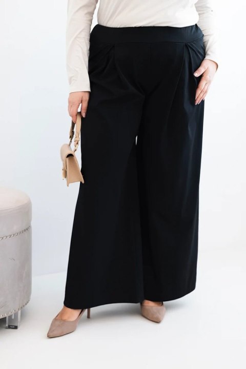 Spodnie damskie Plus Size z szerokimi nogawkami i plisowaniem czarne