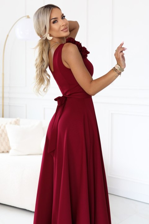 643-9 Elegancka wieczorowa suknia maxi z rozcięciem i różami - bordowa Numoco