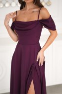 Elegancka Śliwkowa Sukienka Z Drapowaniem, Rozcięciem I Błyszczącą Tkaniną 330-11 - śliwka