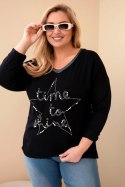 Bluzka damska Plus Size przecierana z napisem i perełkami czarna
