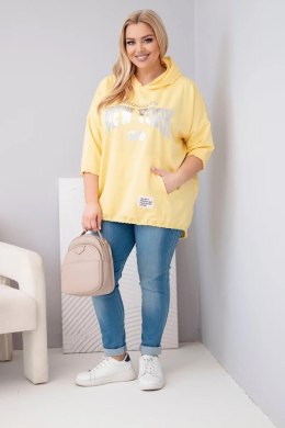 Bluza damska Plus Size masełko z kapturem i kieszenią kangurką żółta