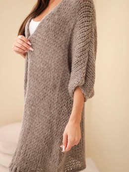 Sweter damski oversize o luźnym splocie bez zapięcia fango
