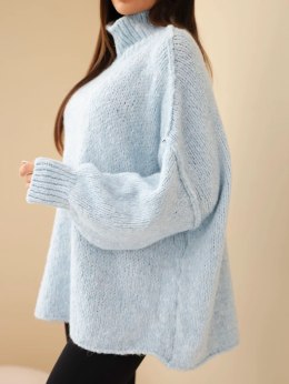 Sweter damski oversize z dodatkiem wełny z golfem i szerokimi rękawami niebieski