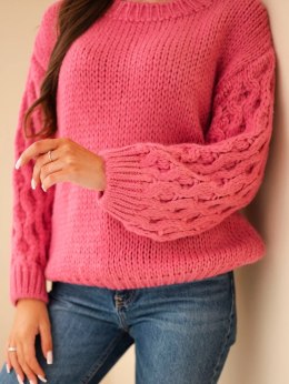 Sweter damski z ażurowymi rękawami różowy