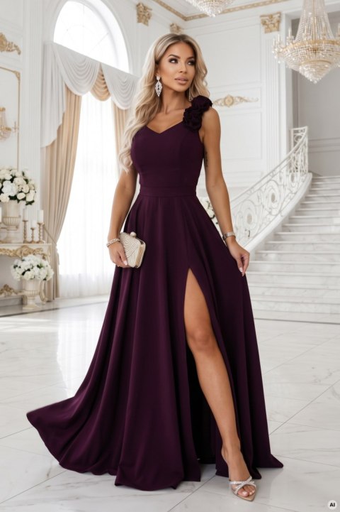 643-11 Elegancka wieczorowa suknia maxi z rozcięciem i różami - dojrzała śliwka Numoco