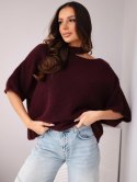 Sweter damski oversize z asymetrycznym dekoltem i półgolfem śliwkowy