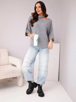 Sweter damski oversize z asymetrycznym dekoltem i półgolfem szary