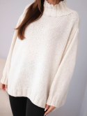 Sweter damski luźny z dodatkiem wełny z półgolfem jasnobeżowy