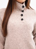 Sweter damski z wysokim kołnierzem i ozdobnymi guzikami beżowy melanż