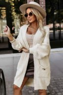 628-1 Modny kardigan oversize z ozdobną broszką i praktycznymi kieszeniami - beżowy Numoco basic