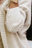 629-1 Wygodny kardigan oversize z kapturem i stylową naszywką - beżowy Numoco basic